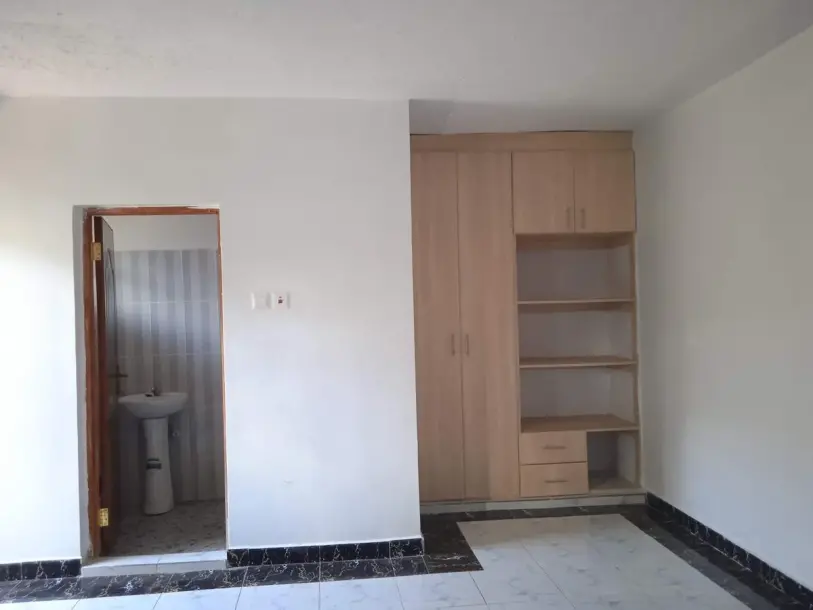 Spacious Bedsitter in Gachie,Kihara road-8